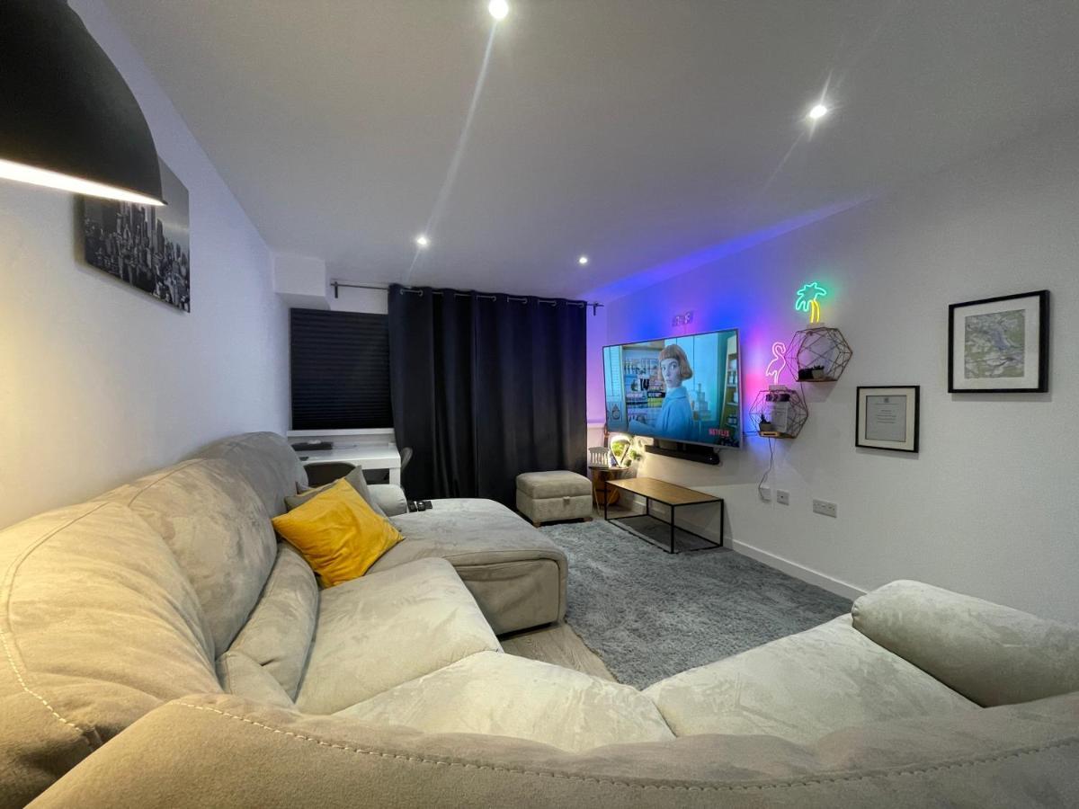 Smart Apartment Close To Watford Atria And Station Exterior photo